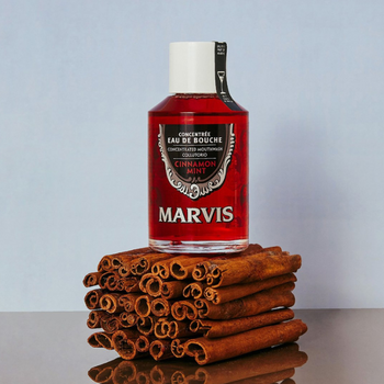 Płyn do płukania jamy ustnej Marvis Cinnamon Mint 120 ml