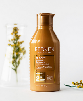 Nawilżający szampon do włosów suchych i łamliwych Redken All Soft 300 ml