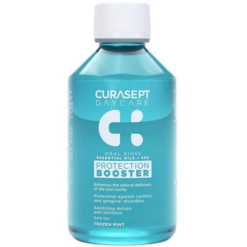 Płyn do płukania z cpcl CURASEPT DAYCARE Protection Frozen Mint 500 ml
